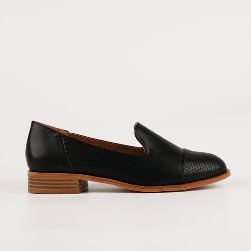 Sakura Fifty Two Slip On Loafers in Black | Number One Shoes