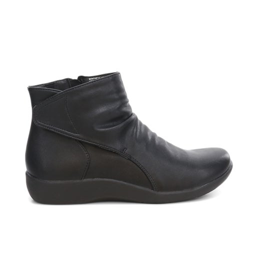 Step On Air Jupiter Ankle Boots in Black | Number One Shoes